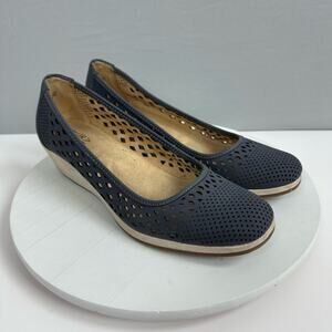 Naturalizer Women Brina Wedge Pump Women’s 9.5 Blue Laser Cut 2” Heel